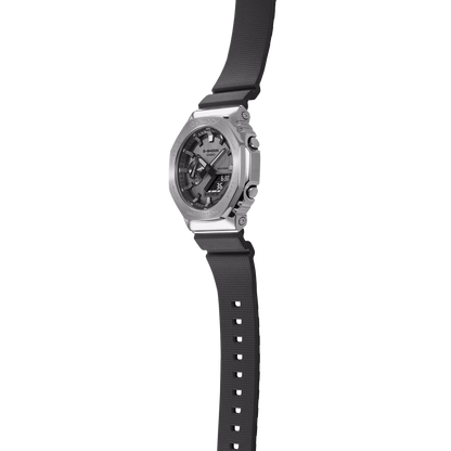 Casio GM-2100-1A  44mm